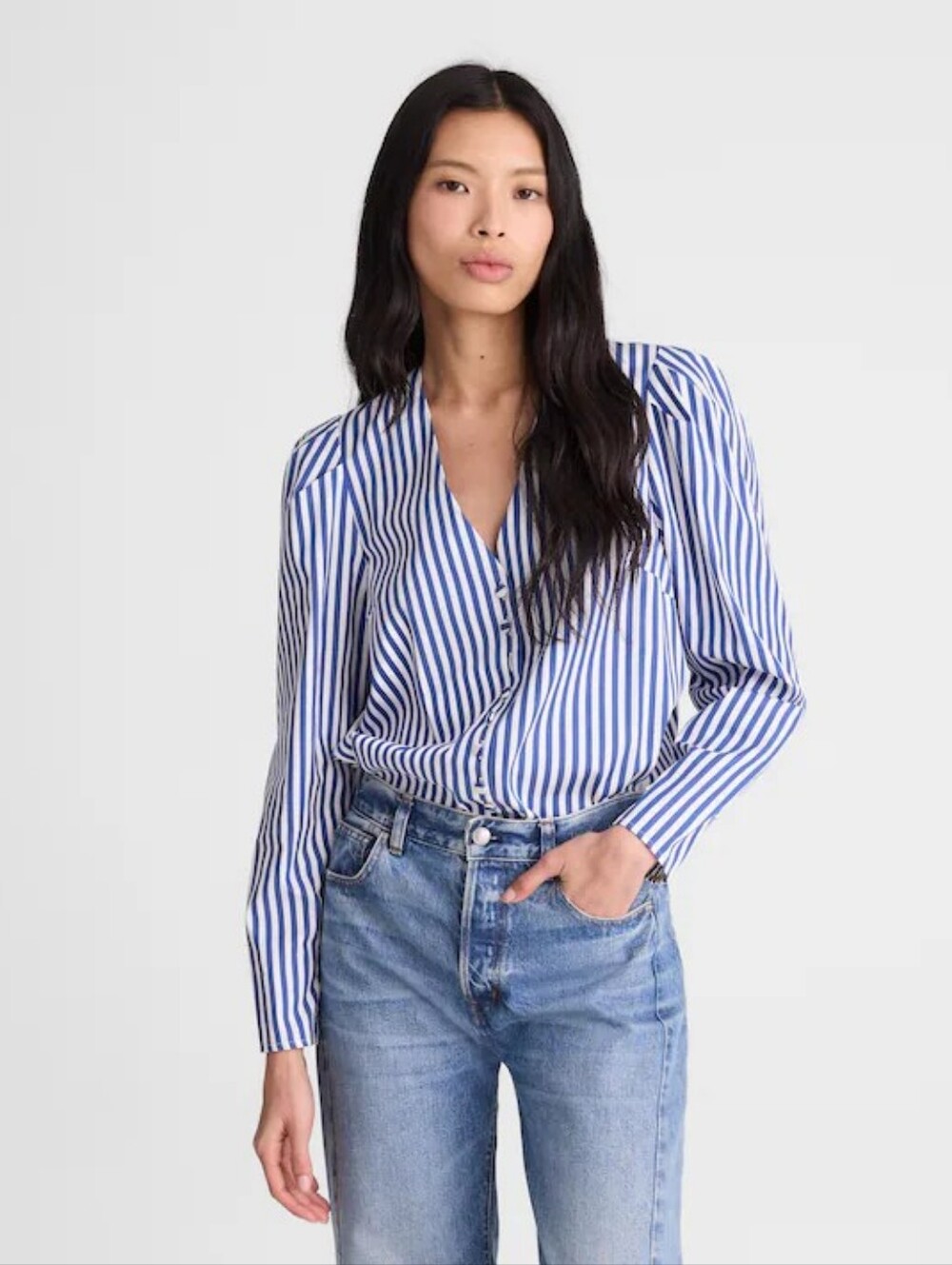 NWT Madewell Stacked-Button V-Neck Shirt in Poplin